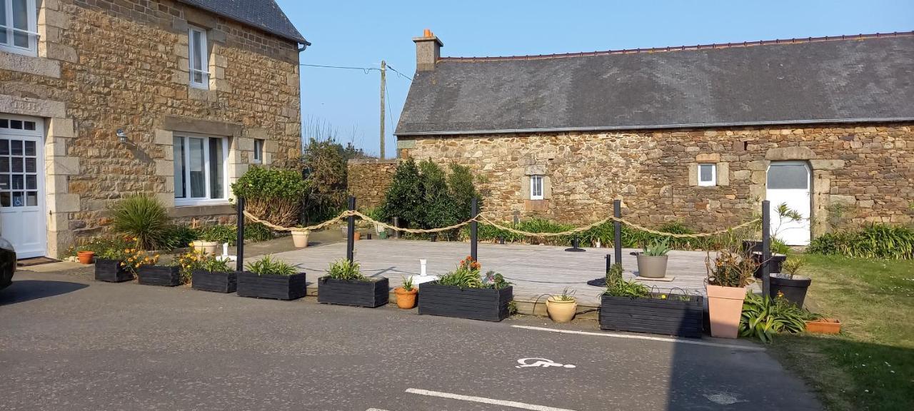 Le Relais De Launay Ploubazlanec Exterior foto
